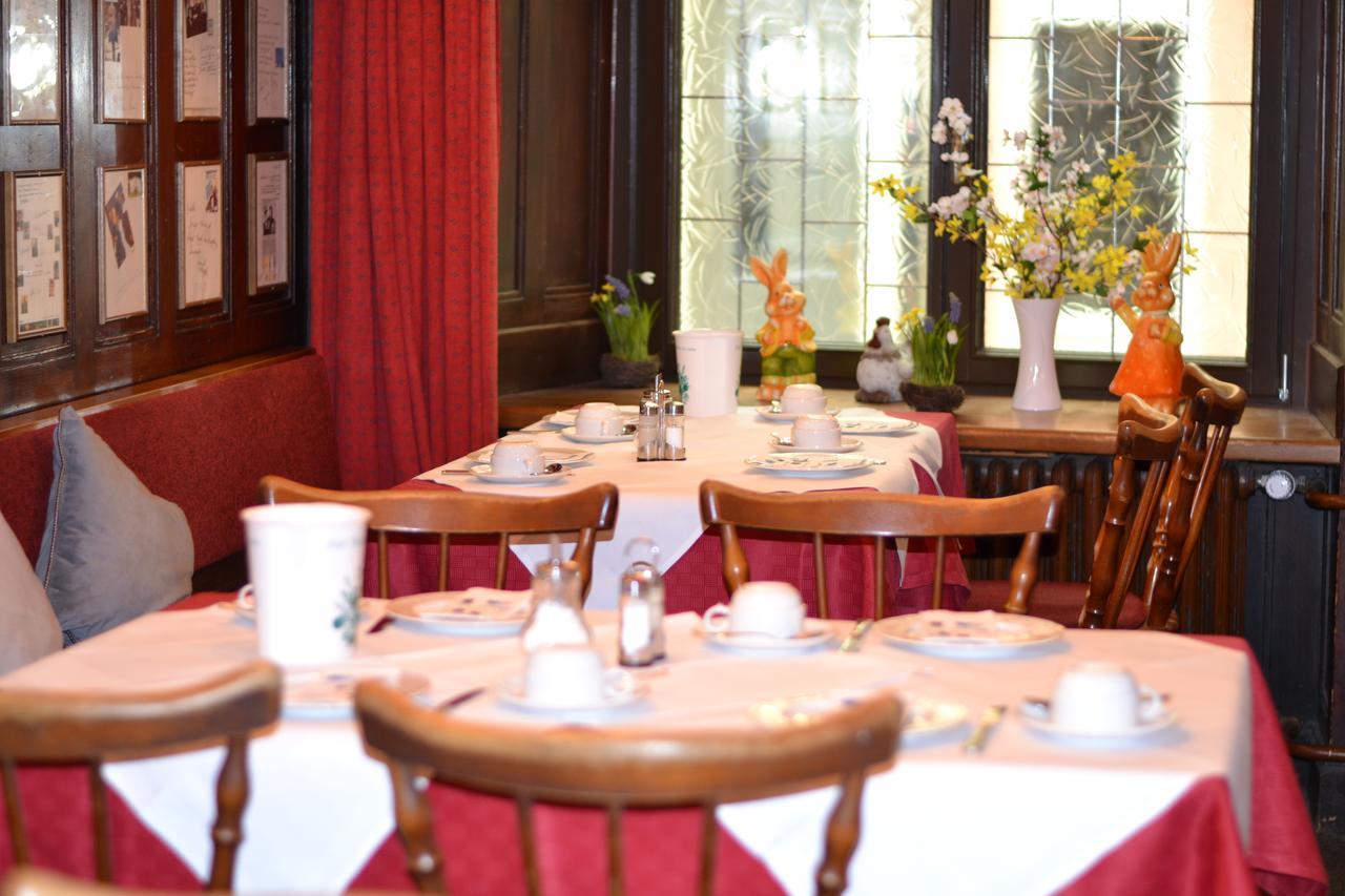 Gasthaus Loewen Fribourg im Breisgau Extérieur photo
