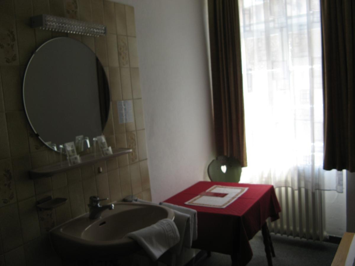 Gasthaus Loewen Fribourg im Breisgau Extérieur photo